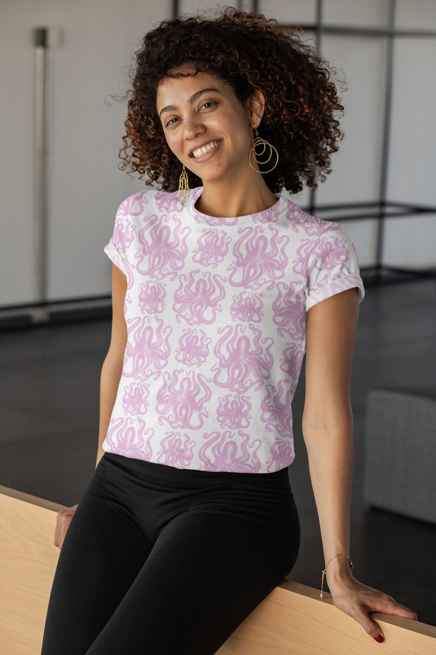 Summer Pink Octopus Crop Tee - Trendy, Casual, and Comfortable! Crop tee with Octopus Art, Fashionable and functional. Octopus Print